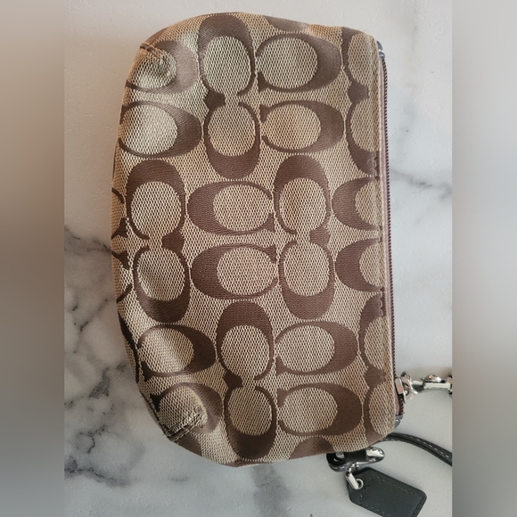 Coach Wristlet - Picture 5 of 6